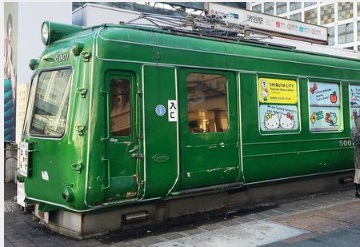 渋谷駅 東急前の緑の電車「青ガエル」ってご存じ？移転 ...